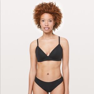 Take shape lululemon bra black